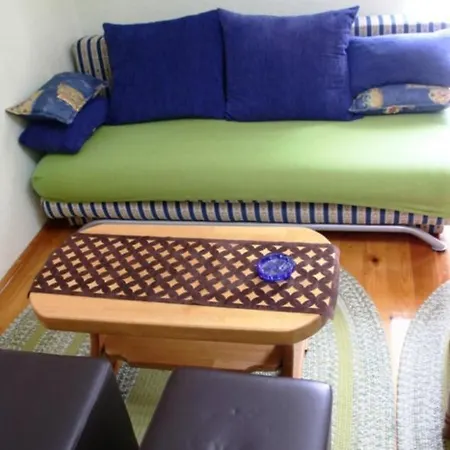Jonjic Apartament *